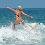 surfing_11