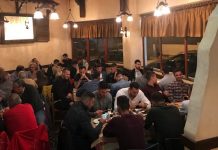 Οικογενειακό “ερυθρόλευκο” δείπνο (photos)