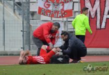 Αμφίβολοι με Θήβα Καμπλιώνης και Λούγκος