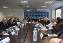 Παραμένει το -6 για όσους δεν πάρουν άδεια