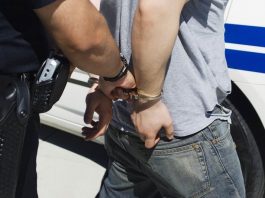 Συλλήψεις στην Κατερίνη με φόντο το ποδόσφαιρο και τη διαιτησία Γ' Εθνική: Σύλληψη παίκτη επειδή έσπασε τζάμι στα αποδυτήρια των διαιτητών!