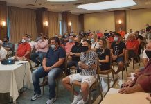 Οι κάτοχοι εισιτηρίων διαρκείας μέτοχοι του Ολυμπιακού Β. (photos)