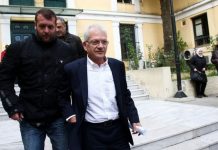 Σαρρής: «Ο Μαρινάκης ήρθε… τυχαία στη συνάντηση στο Χίλτον»