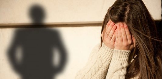 Βόλος: ΠαΤΕΡΑΣ ασελγούσε στη 10χρονη κόρη του – Αναζητείται για να φυλακιστεί