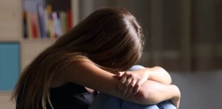 Βόλος: Πατέρας «μπούκαρε» σε πάρτι και χτύπησε την 16χρονη κόρη του - Τον κατήγγειλε στην αστυνομία