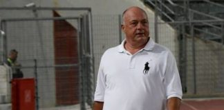 Τι είπε για Φαν Βέερτ ο Μπέος: «Εξαρτάται από την ΑΕΚ»