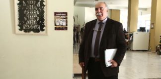 «Να πούμε στον Λεουτσάκο ξεκίνα κατά τα Χριστούγεννα για να γίνουν όλα νόμιμα;»