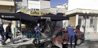 Νέα Ιωνία: Σταμάτησε για τσιγάρα και λαμπάδιασε το αυτοκίνητό του (pics & vid)