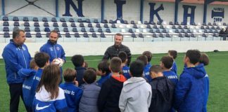 Ο "Σάλπι" στην Ακαδημία της Νίκης: «Παίζουμε για να διασκεδάσουμε. Είστε παιδιά, μη το ξεχνάμε»