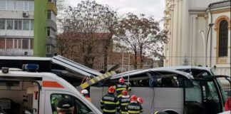 Σοκαριστικό τροχαίο με Έλληνες τουρίστες στη Ρουμανία - Ένας νεκρός, 23 τραυματίες (pics)