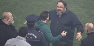 Το γκολ του Ολυμπιακού που ακυρώθηκε στο 90’ - Έξαλλος ο Μαρινάκης μέσα στο γήπεδο! (pics)