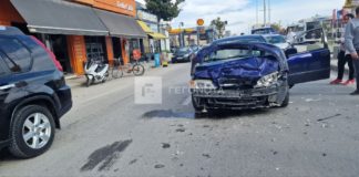 Βόλος: Καραμπόλα τριών αυτοκινήτων στην οδό Λαρίσης (pics)