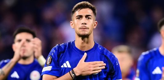 Κέρδισε το δικαστήριο για τον Κωστούλα η Αγία Άννα – Πάνω από 1 εκ. ευρώ καλείται να πληρώσει ο Ολυμπιακός