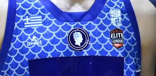 Ο Ηρακλής κάλυψε το όνομά του στις φανέλες και παίζει με το έμβλημα του Ερμή Αγιάς Ο Ηρακλής κάλυψε το όνομά του στις φανέλες και παίζει με το έμβλημα του Ερμή Αγιάς