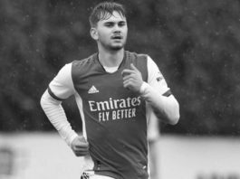 Θρήνος στο αγγλικό ποδόσφαιρο: «Έσβησε» στα 21 του ο Μπίλι Βίγκαρ μετά από χτύπημα στο κεφάλι