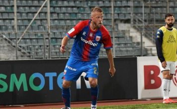 Τα “μαζεύει” ο Σούντγκρεν: «Συγγνώμη αν παρερμηνεύτηκαν τα λόγια μου – Απόλυτος σεβασμός προς την ομάδα»