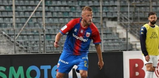 Τα “μαζεύει” ο Σούντγκρεν: «Συγγνώμη αν παρερμηνεύτηκαν τα λόγια μου – Απόλυτος σεβασμός προς την ομάδα»