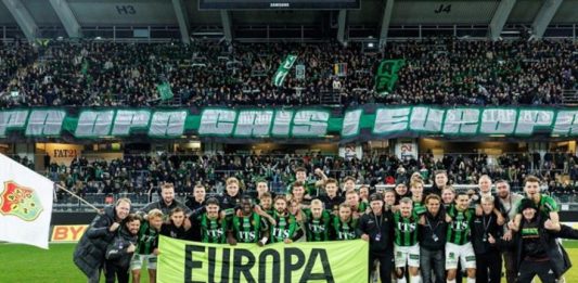 Ομάδα ποδοσφαίρου από τη Σουηδία γιόρτασε την έξοδο στην Ευρώπη με Σφακιανάκη (video)