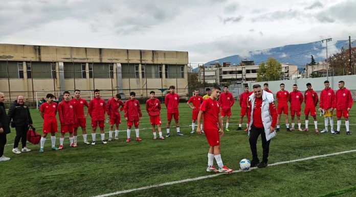 Θερμές ευχαριστίες από την Β’ ομάδα του Ολυμπιακού Βόλου στον Σάκη Τζήμα: «Παραπάνω από συνεπής»