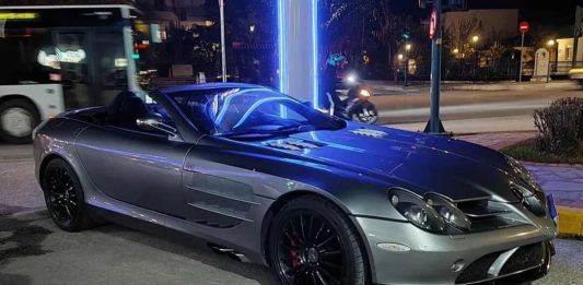 Δεν περίμενεις να δεις μια SLR McLaren 722 στη Νέα Ιωνία Βόλου (pics)