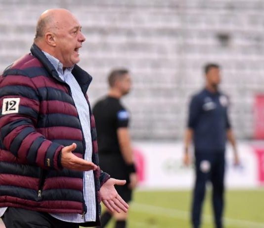 Νέα πυρά Μπέου για τη διαιτησία με Παναθηναϊκό: «Αλλοίωση αποτελέσματος»