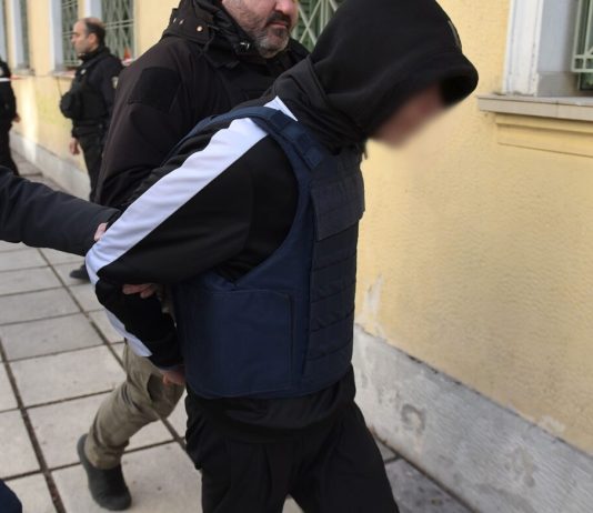 Φυλακές Κασσαβέτειας: Μαστίγωσαν με ηλεκτρικό καλώδιο τον 16χρονο που σκότωσε τον 17χρονο στις Σέρρες