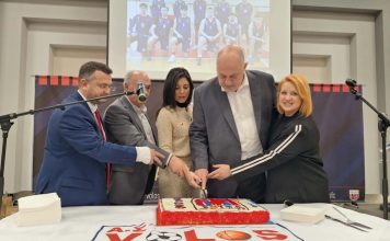 Έκοψε βασιλόπιτα και τίμησε τους αθλητές του ο Ερασιτέχνης Βόλος (pics)