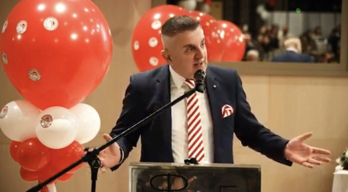 Τζήμας: ΔΕΝ κοιμάστε λαμόγια, φοβάστε που το νοικοκυριό κέρδισε