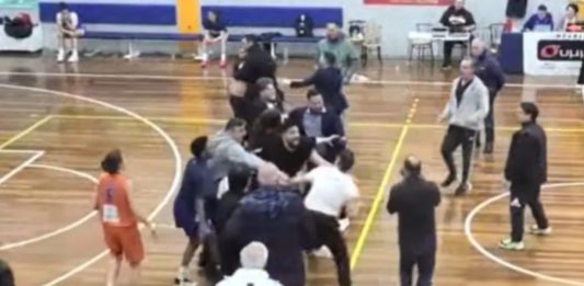 Υποβιβάστηκε η Ανόρθωση: Χαμός στο φινάλε του αγώνα (video)