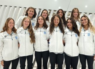 Κουκουσέλης Φούσκης και Καράγγελου με την Εθνική Καλλιτεχνικής Κολύμβυσης στο Παγκόσμιο της Ισπανίας