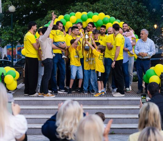 Στο «πόδι» οι Άγιοι Ανάργυροι για την Πρωταθλήτρια! Συγκίνηση και λάμψη στη φιέστα της Δάφνης (pics)