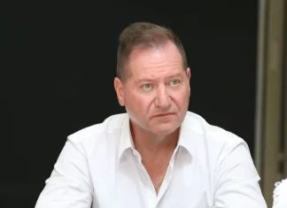 Το αποφάσισε ο Νταβέλης: «Πωλείται η ΠΑΕ ΑΕΛ»