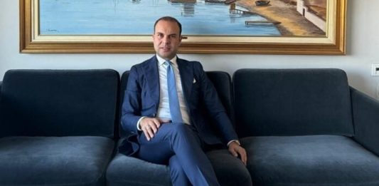 Ερασιτεχνική ΑΕΛ: «Πράσινο φως» στην πρόταση του Ζήση Στυλιανού και κάλεσμα σε Νταβέλη για άμεση συμφωνία