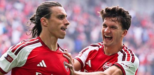Άρσεναλ – Μάντσεστερ Σίτι 3-0: Show Τζόλη με δύο ασίστ και πρώτος τίτλος της σεζόν! (vids)