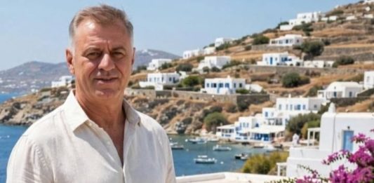 Άνδρας στο Διμήνι έπεσε από την ταράτσα: «Άγιο είχα» - Πως εξιστορεί ο ίδιος την περιπέτειά του