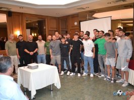 Παρουσίασε ρόστερ και νέα εμφάνιση ο Atromitos DEEDIT FC (pics & video) Παρουσίασε ρόστερ και νέα εμφάνιση ο Atromitos DEEDIT FC (pics & video)