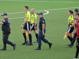Ξέσπασμα Ελλάς Σύρου κατά Μπακογιάννη: «Αλλοίωσε το αποτέλεσμα – Ζητούμε την αυτοεξαίρεσή του!» Ξέσπασμα Ελλάς Σύρου κατά Μπακογιάννη: «Αλλοίωσε το αποτέλεσμα – Ζητούμε την αυτοεξαίρεσή του!»