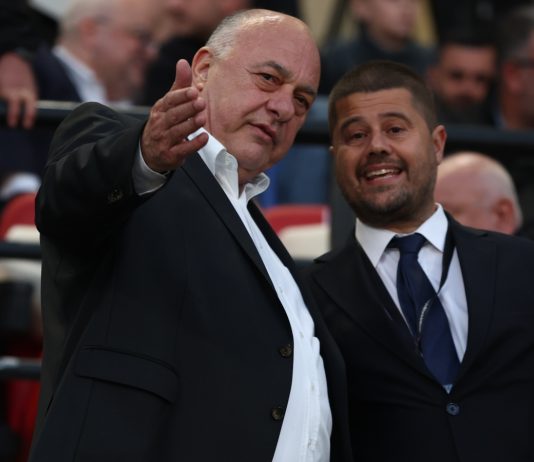 Στα γραφεία της ΕΠΟ ο Αχιλλέας Μπέος: Συνάντηση με τον Μάκη Γκαγκάτση — Ζήτησε την τιμωρία Πολυχρόνη και Τζήλου! Στα γραφεία της ΕΠΟ ο Αχιλλέας Μπέος: Συνάντηση με τον Μάκη Γκαγκάτση — Ζήτησε την τιμωρία Πολυχρόνη και Τζήλου!
