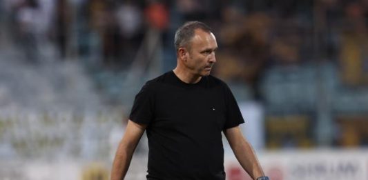 Αιχμές Μπράτσου για τη διαιτησία Πολυχρόνη: «Με ακυρωθέν γκολ και τέτοιο πέναλτι, δεν έχω να πω κάτι» Αιχμές Μπράτσου για τη διαιτησία Πολυχρόνη: «Με ακυρωθέν γκολ και τέτοιο πέναλτι, δεν έχω να πω κάτι»