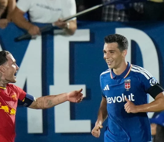 Champions League: Επίδειξη ισχύος από Μπάγερν & Γιουναϊτεντ, «σόου» Δουβίκα στην Κόμο | Αποτελέσματα-Βαθμολογία Champions League: Επίδειξη ισχύος από Μπάγερν & Γιουναϊτεντ, «σόου» Δουβίκα στην Κόμο | Αποτελέσματα-Βαθμολογία