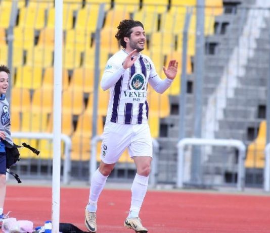 Athens Kallithea: Στην τελική ευθεία για την απόκτηση του Θοδωρή Τσιριγώτη Athens Kallithea: Στην τελική ευθεία για την απόκτηση του Θοδωρή Τσιριγώτη