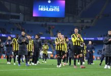 Champions League: Στην κορυφή Παρί και Λίβερπουλ, έμεινε εκτός 24άδας η ΑΕΚ – Η βαθμολογία και τα αποτελέσματα Champions League: Στην κορυφή Παρί και Λίβερπουλ, έμεινε εκτός 24άδας η ΑΕΚ – Η βαθμολογία και τα αποτελέσματα