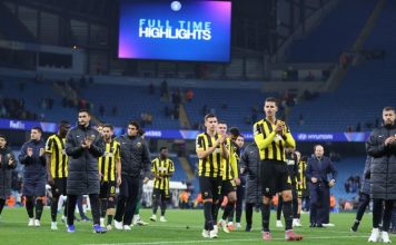 Champions League: Στην κορυφή Παρί και Λίβερπουλ, έμεινε εκτός 24άδας η ΑΕΚ – Η βαθμολογία και τα αποτελέσματα Champions League: Στην κορυφή Παρί και Λίβερπουλ, έμεινε εκτός 24άδας η ΑΕΚ – Η βαθμολογία και τα αποτελέσματα