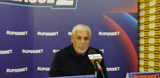 Βοσνιάδης: «Δεν θα επιτρέψουμε να μας στερήσει κανείς τίποτα – Καμία πολυτέλεια για εφησυχασμό» Βοσνιάδης: «Δεν θα επιτρέψουμε να μας στερήσει κανείς τίποτα – Καμία πολυτέλεια για εφησυχασμό»