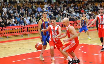 «Βόμβα» από Ολυμπιακό Βόλου: Καταγγελία στην ΕΟΚ για τηλεφώνημα στον διαιτητή Αποκάλυψη Ολυμπιακού Βόλου: Ο Καπουρνιώτης τηλεφώνησε στον διαιτητή πριν τον αγώνα