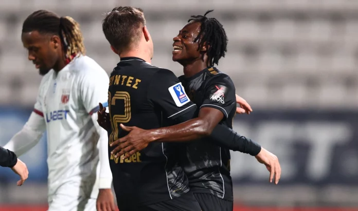 volos-atromi Βόλος – Ατρόμητος 1-3: Ανατροπή σε 11 λεπτά και ήττα στο ντεμπούτο Γαρίδο